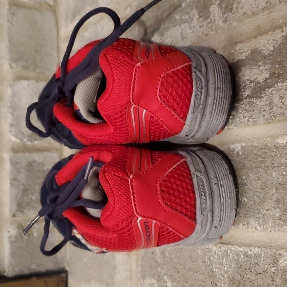 Saucony Shoee Mens Size 6 Cohesion Sneakers Red Blue Gray - Picture 4 of 11